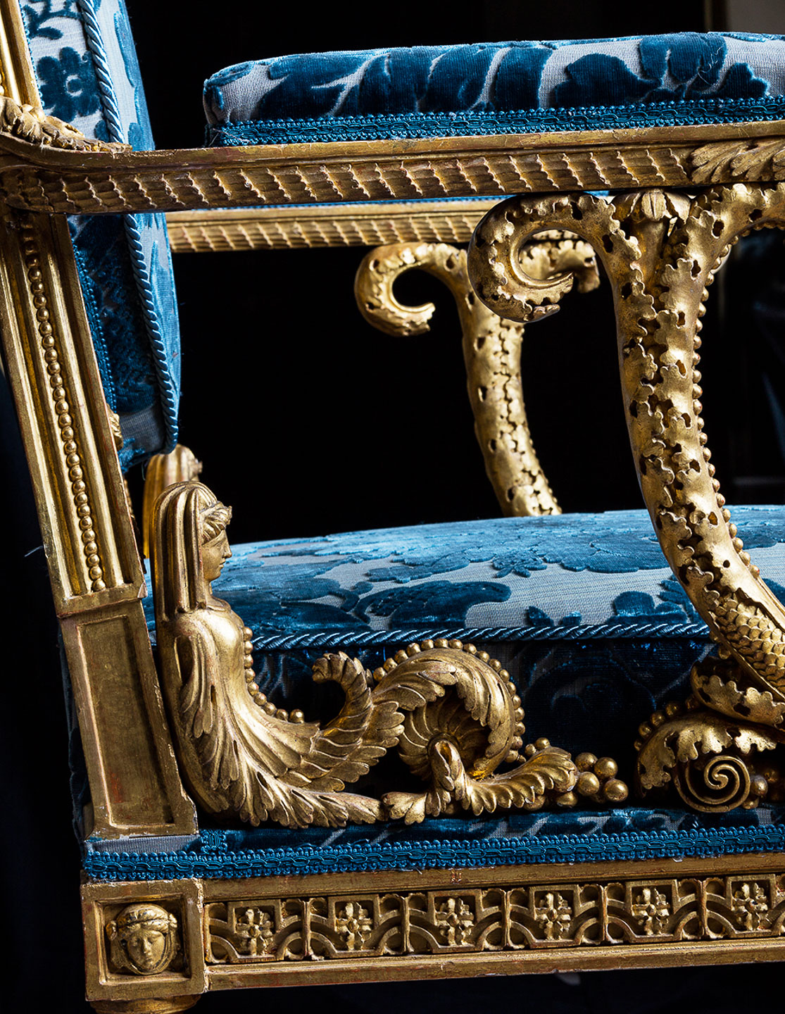 Villa Balbiano luxury private estate on lake Como unique art collection 18th century blue chair from Habsburg royal family collection detail 27.left000VB int