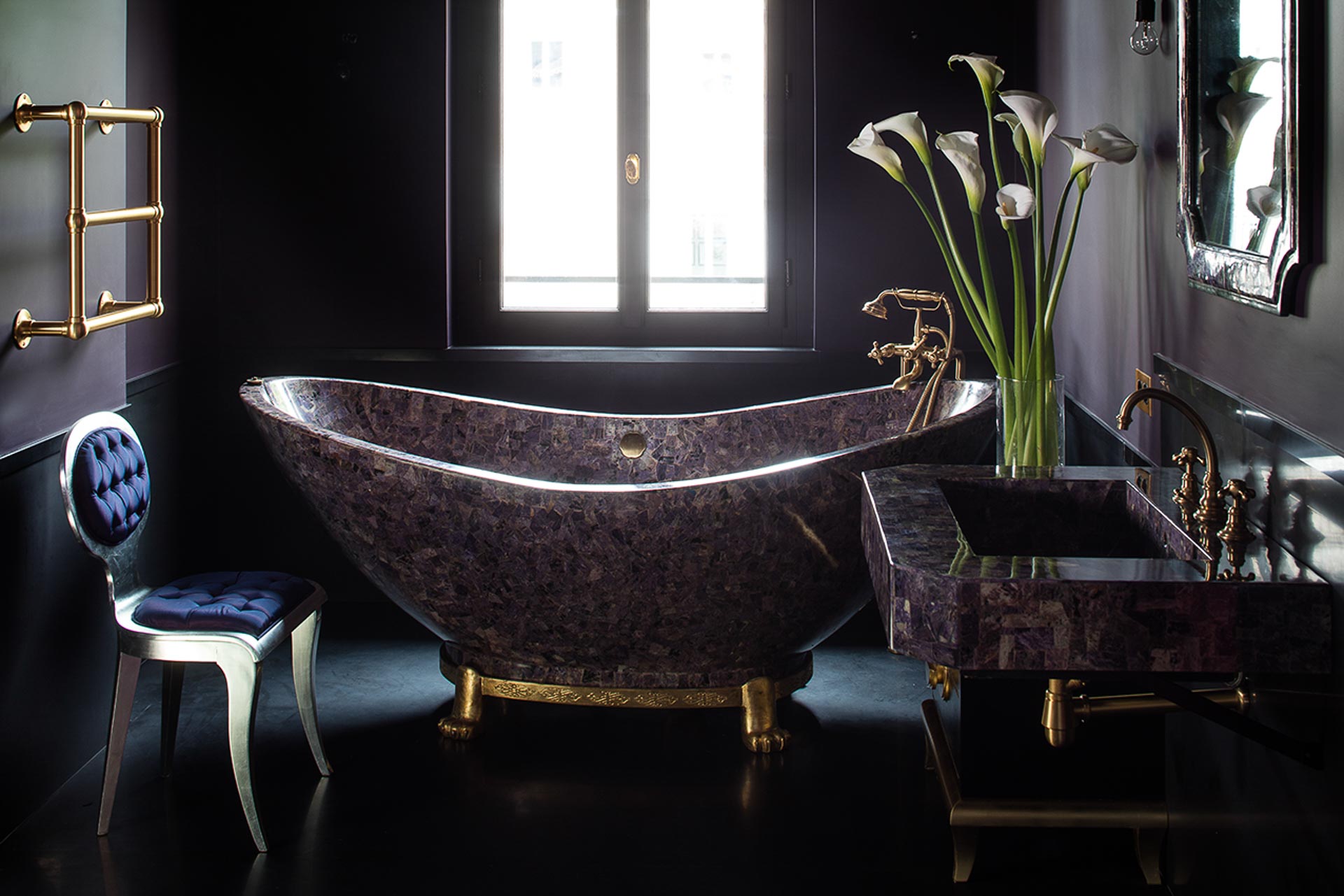 Villa Clara luxury property for private hire Rome available accommodation beautiful bathroom interior design charoite bath tub