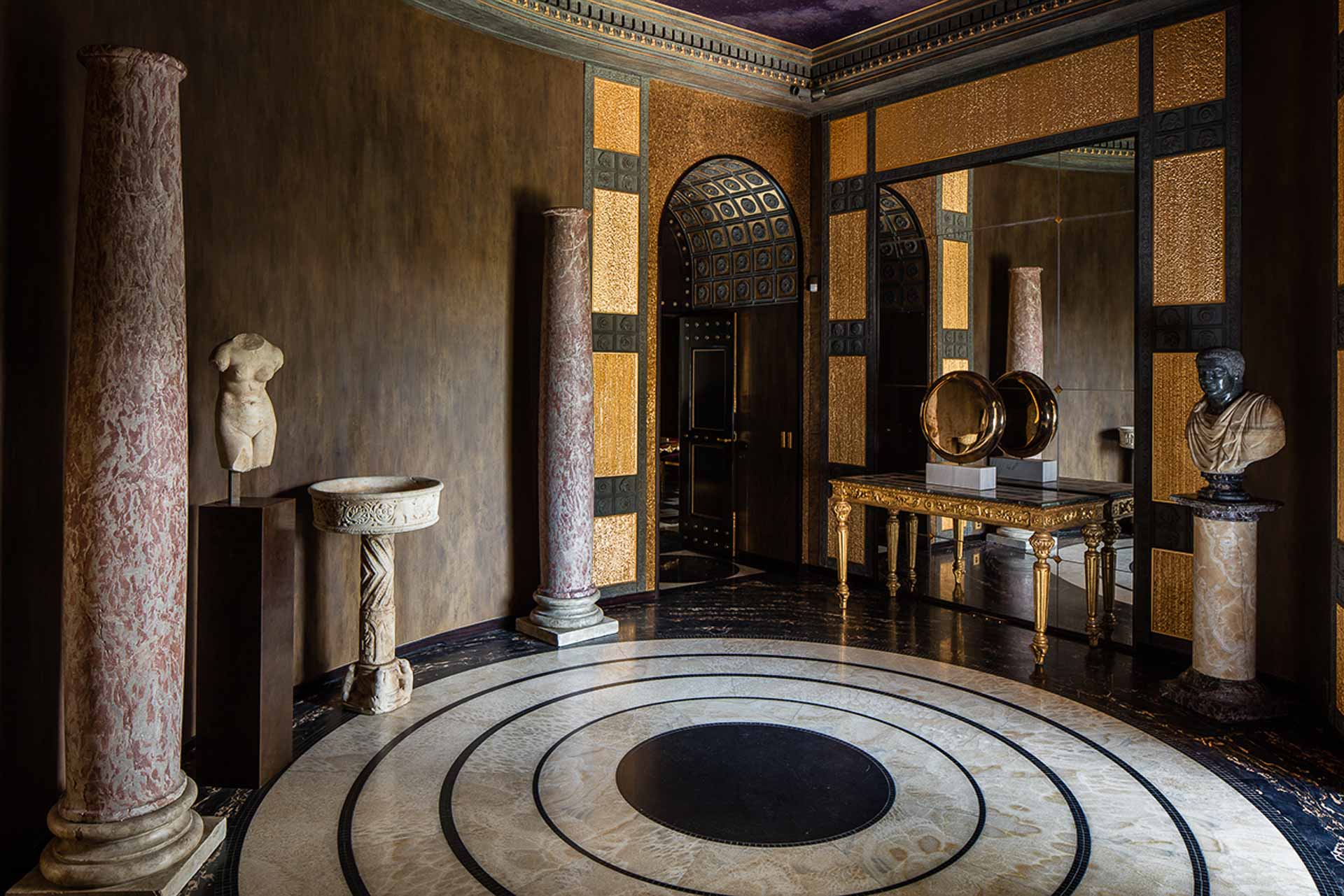 Villa Clara stunning property Rome exclusive rental best accommodation ground floor entrance hall