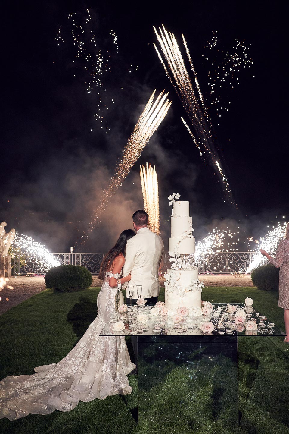 villa balbiano best wedding venue lake como italy wedding cake fireworks show