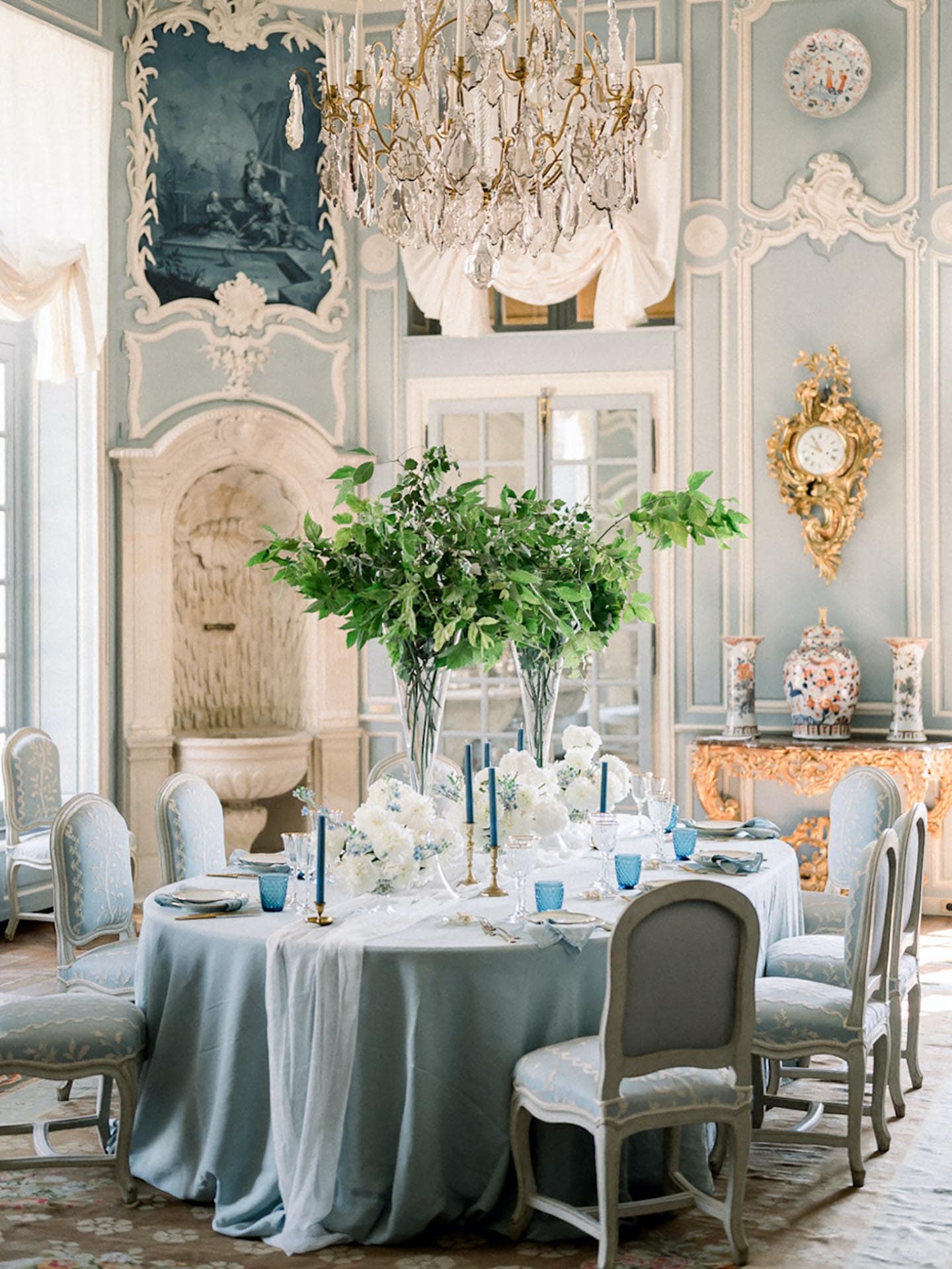 chateau de villette blue dining room table decor